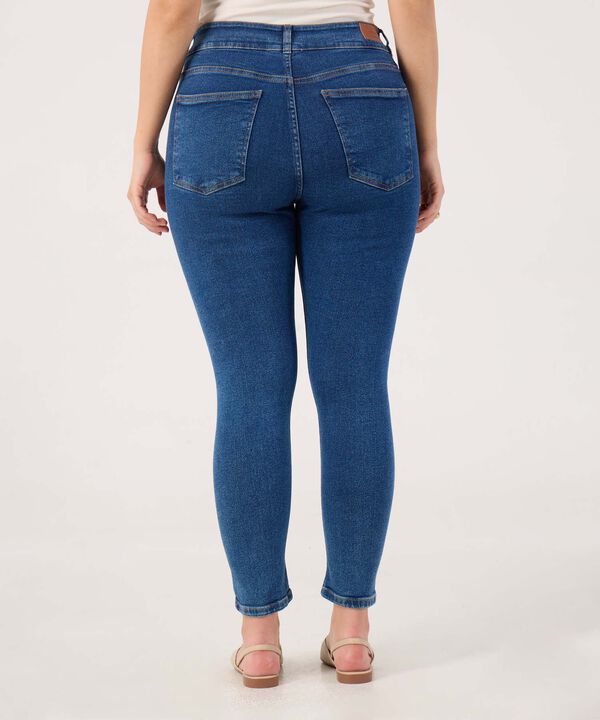 Jeans Skinny Tono Medio