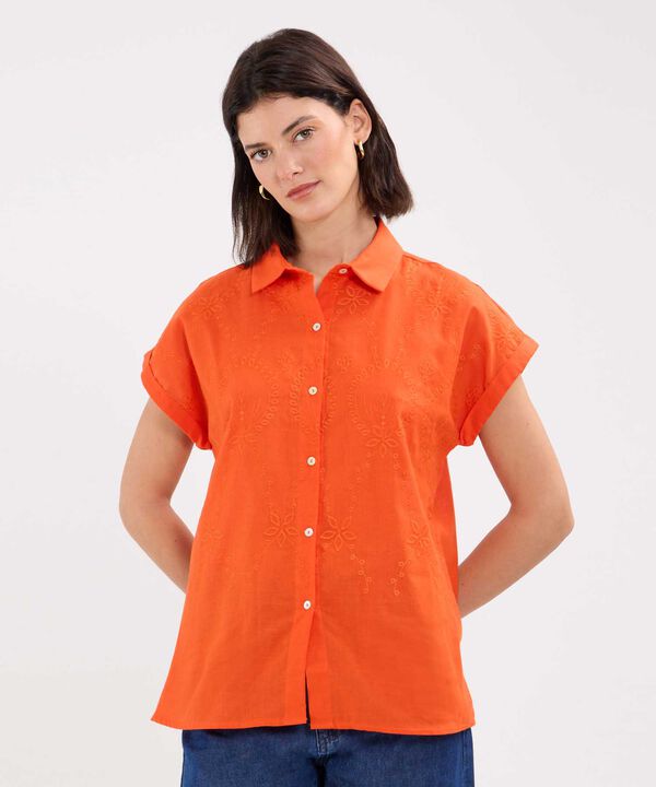 Camisa con Bordado Floral image number null