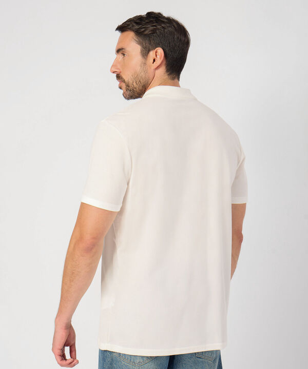 Polo Unicolor Con Bolsillo 