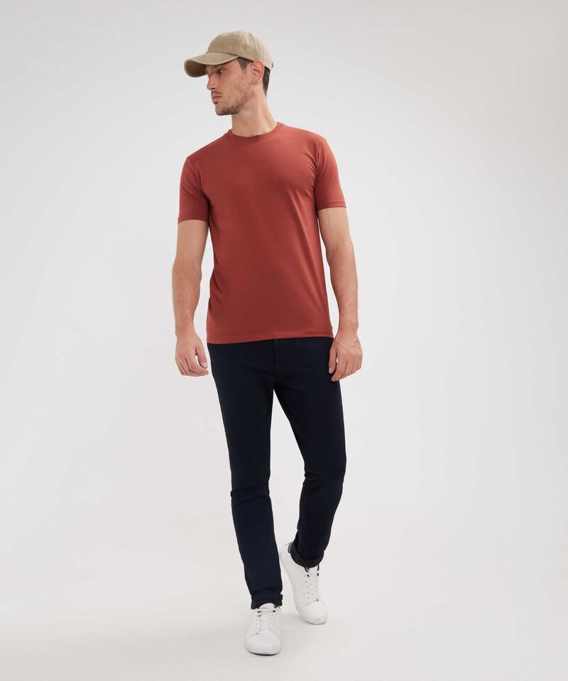 Camiseta Slim Cuello Redodno Manga Corta