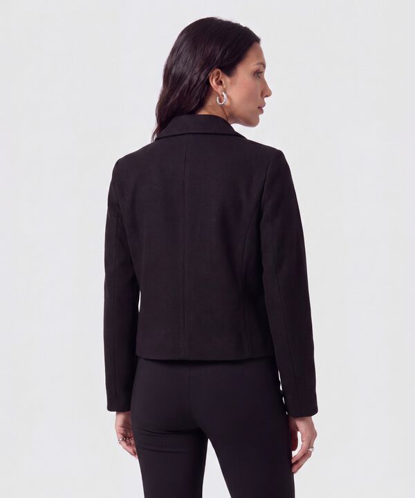 Chaqueta Corta Con Botones Dorados Para Mujer