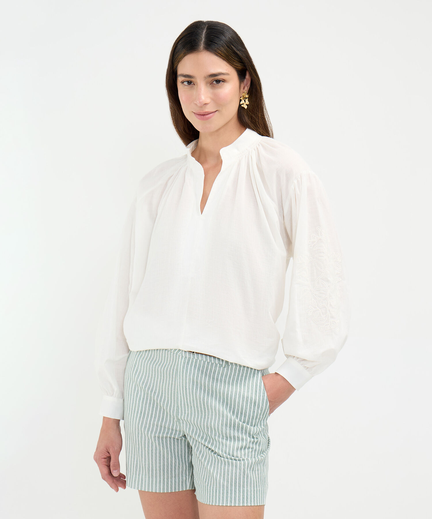 Blusa Bordada en Efecto Rústico