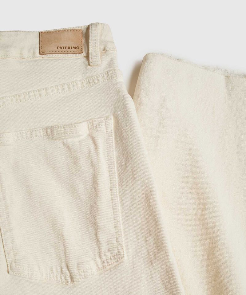 Jeans Flare Tono Blanco