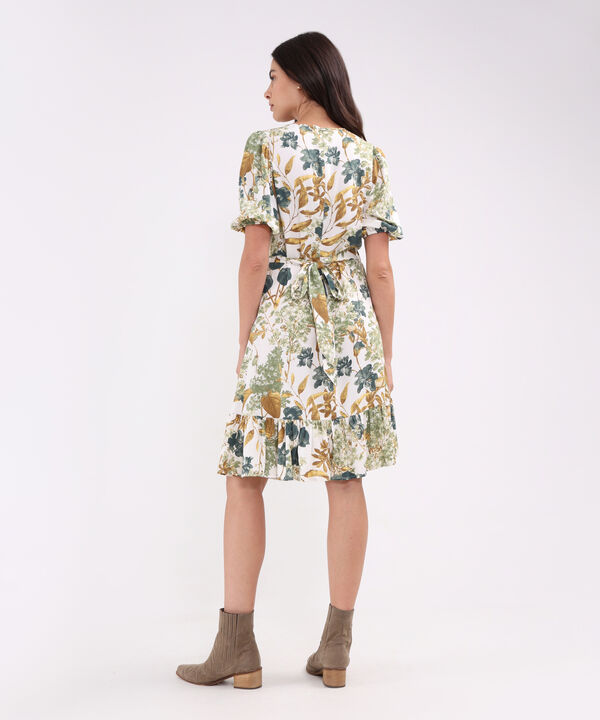 Vestido Con Anudado En Cintura Y Arandela