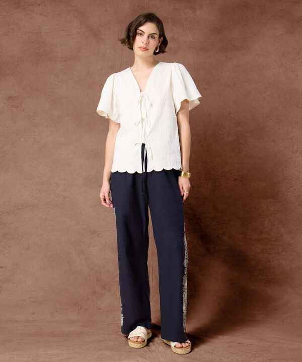 Pantalón Fluido con Bordado image number null