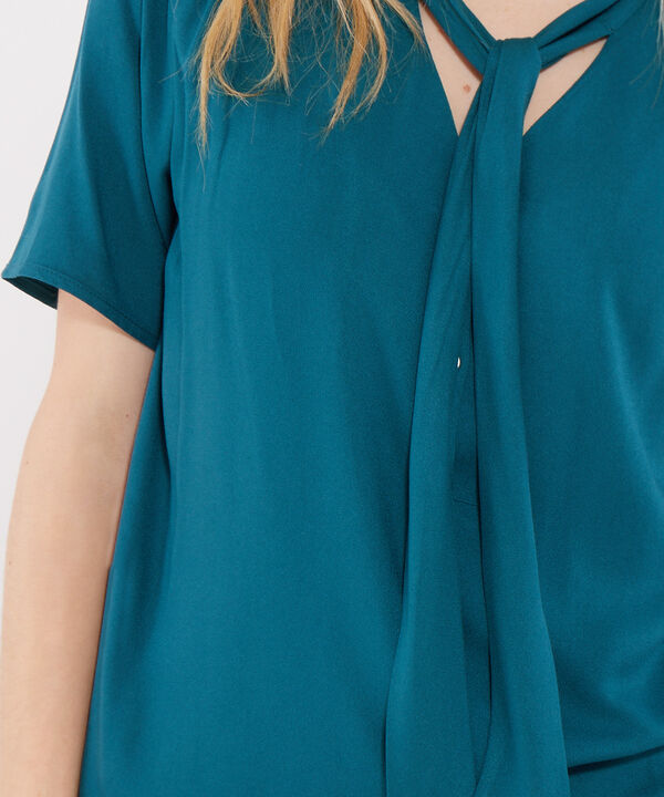 Blusa con Cuello Tipo Smoking