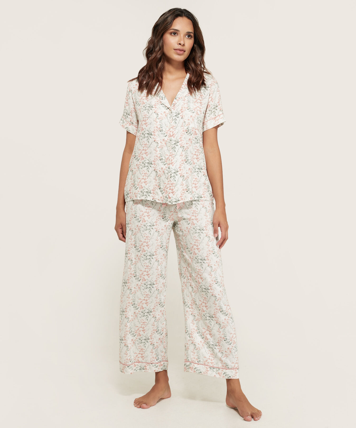 Camisa Resort Estampada Con Bolsillo En Frente