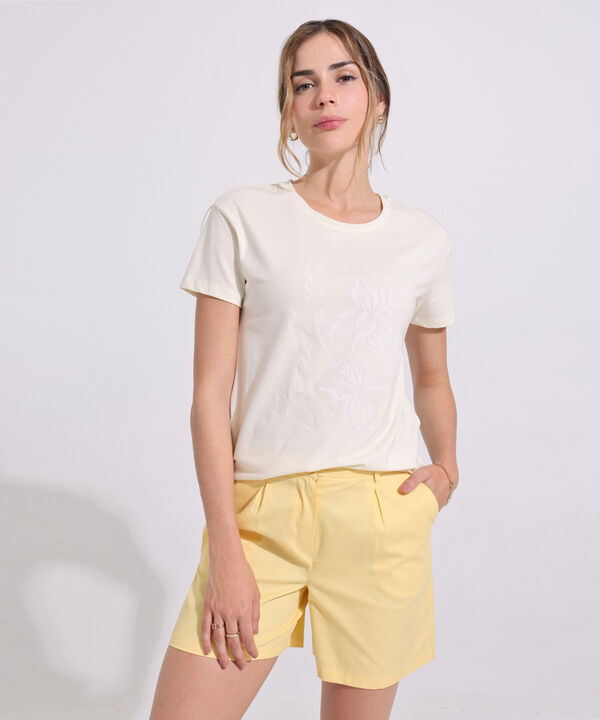 Camiseta Manga Corta, Cuello Redondo Con Bordado Y Screen En Frente image number null