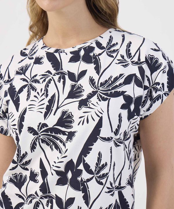 Camiseta Fluida y Manga Corta Para Mujer