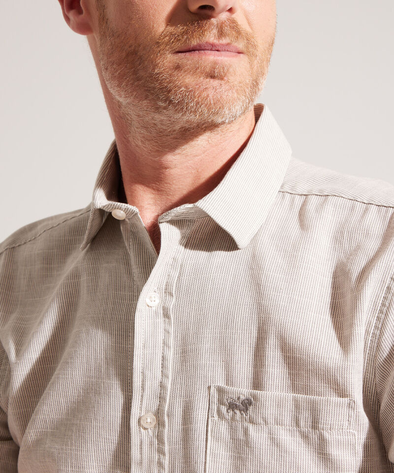 Camisa Estampada con Bolsillo