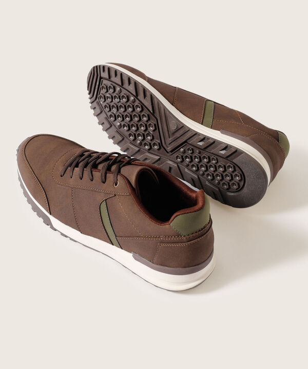 Tenis cómodos para un estilo casual