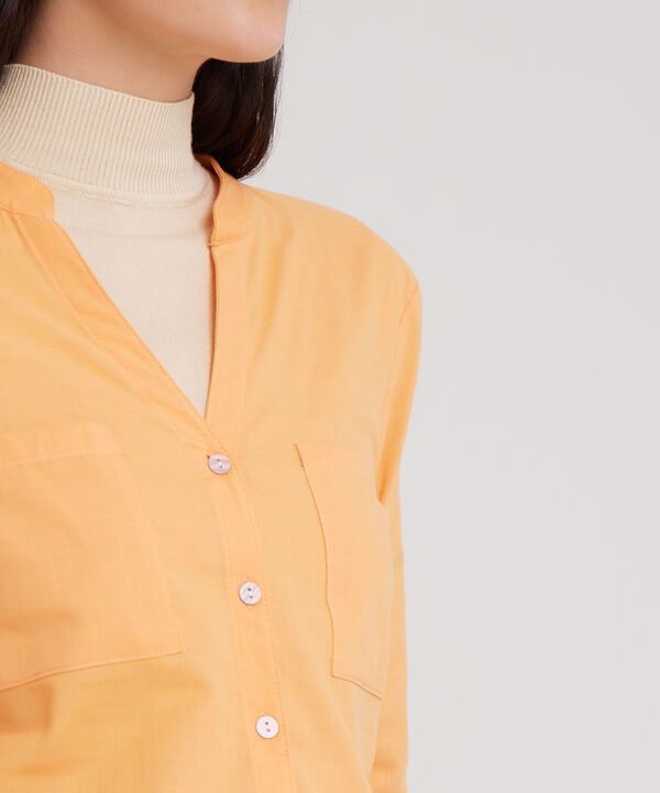 Blusa  Manga Larga Con Bolsillo Unicolor image number null