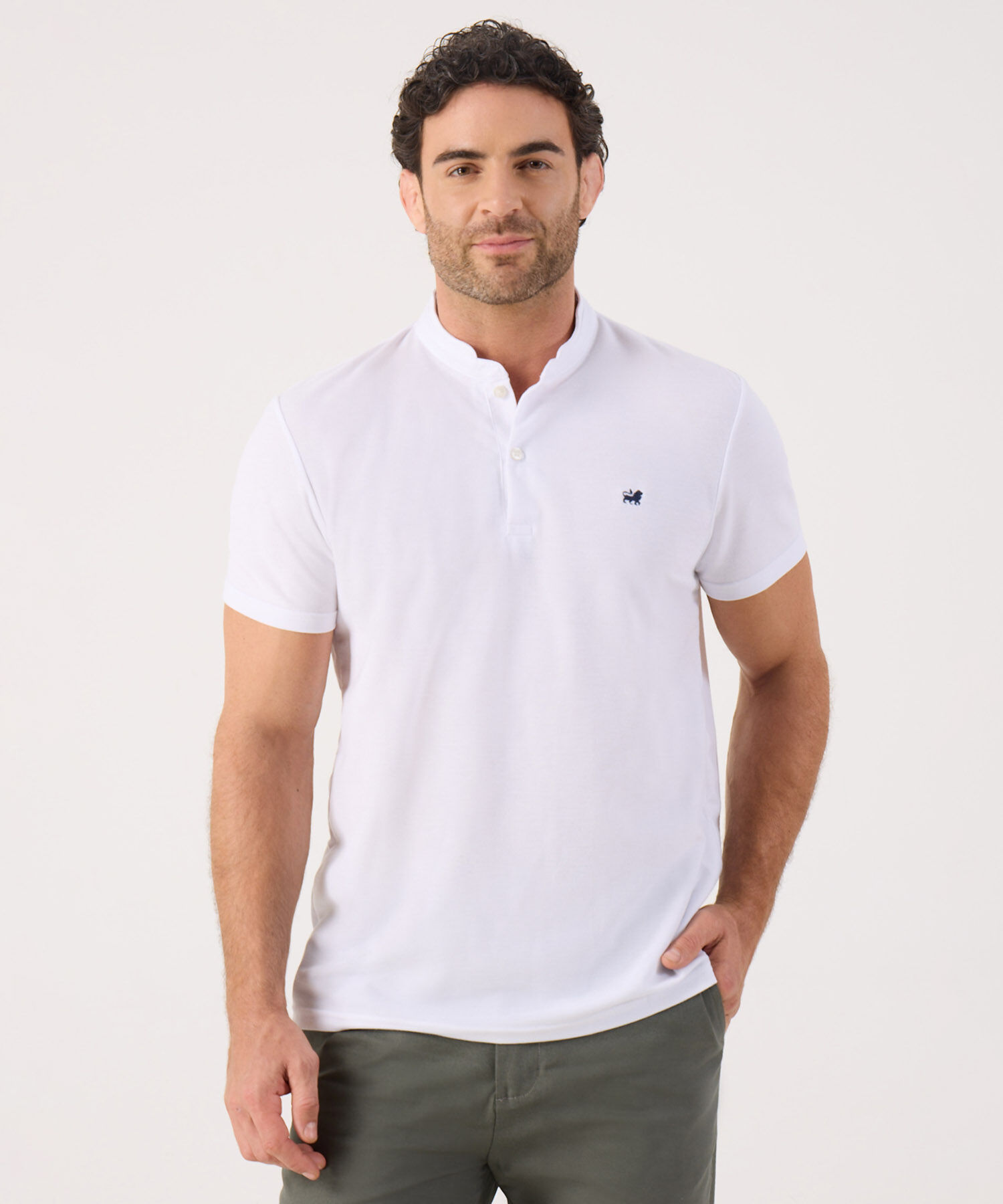 Polo Mao Unicolor Con Pestaña Unicolor  Sin Bolsillo Silueta Slim Fit