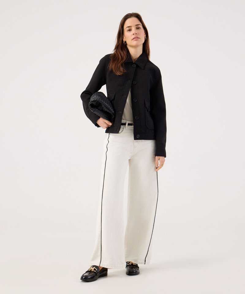 Chaqueta Unicolor Con Bolsillos De Parche
