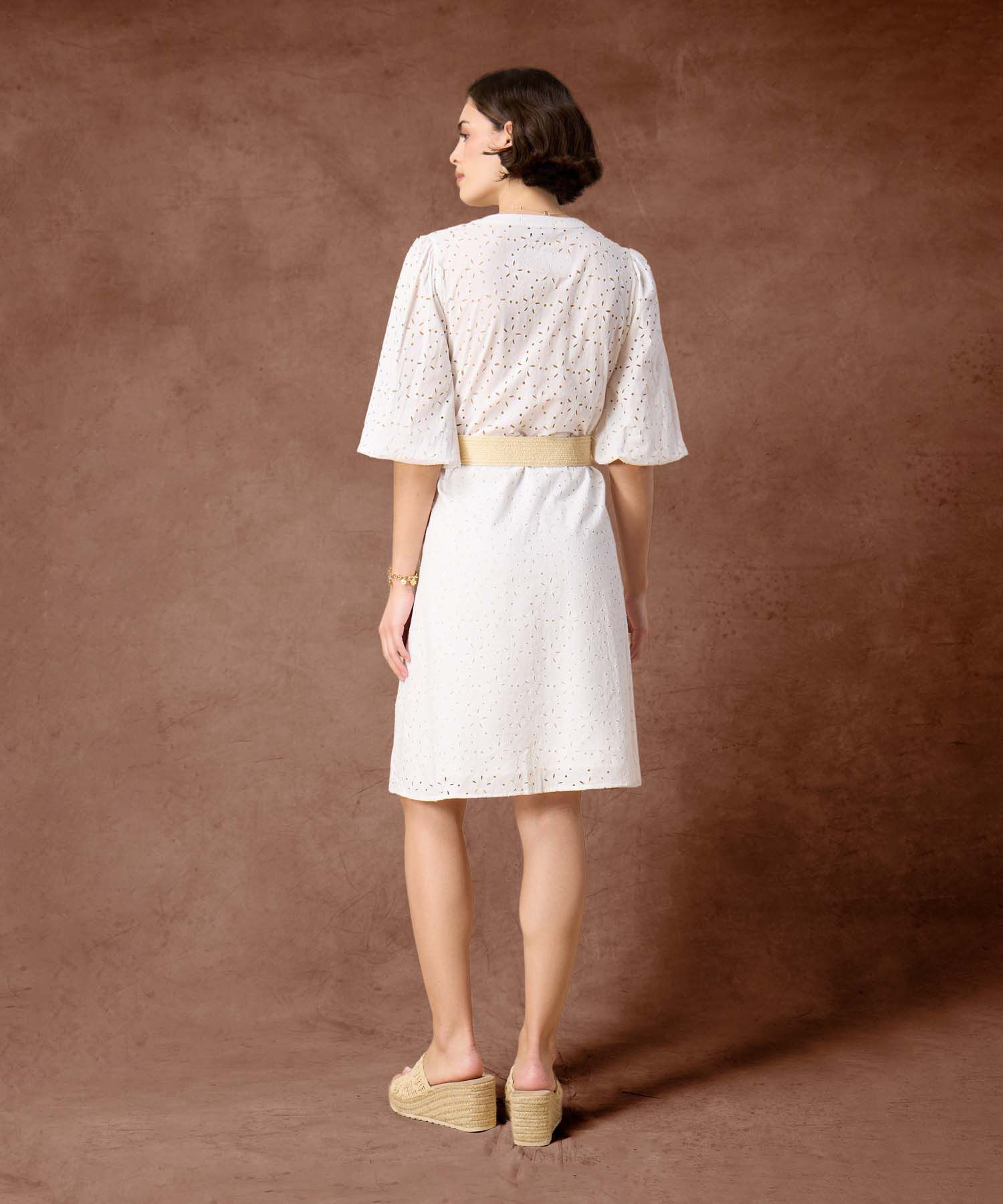 Vestido Camisero Perforado Con Cinturón Para Mujer