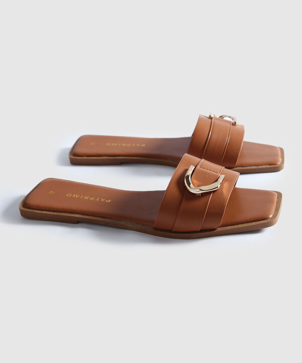 Sandalias image number null