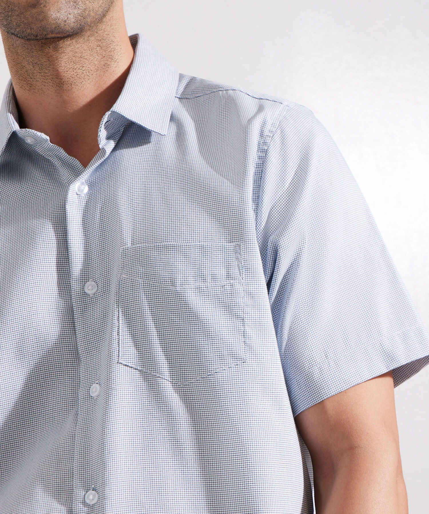 Camisa Estampada con Bolsillo