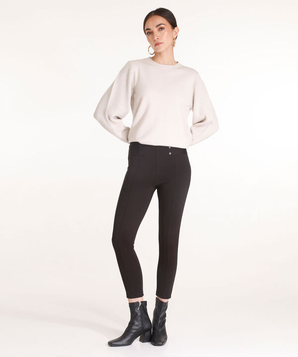 Leggings Con Broches Sobrepuestos