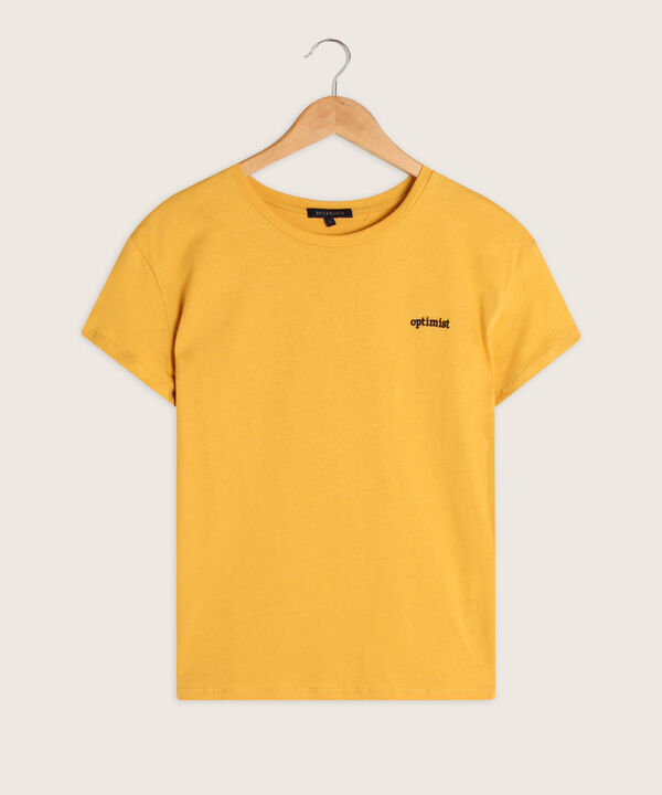 Camiseta con Bordado