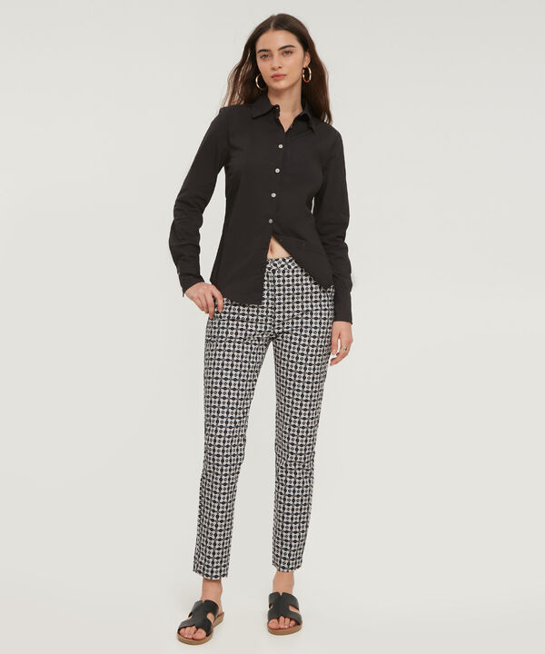 Pantalón Clásico Estampado image number null