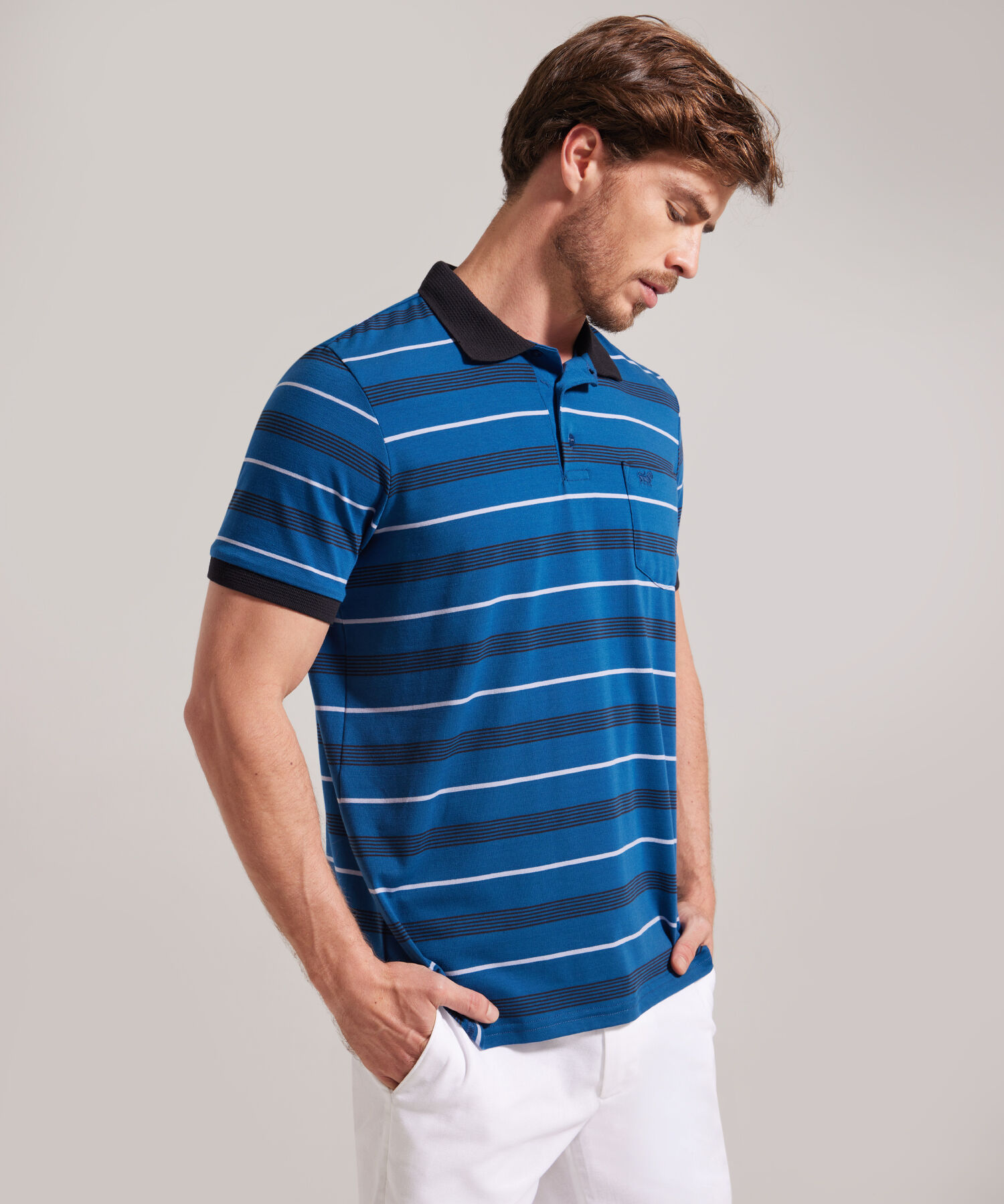Polo Cuello Y Puños Tejidos Con Bolsillo, Jersey Preteñido, Silueta Regular Fit
