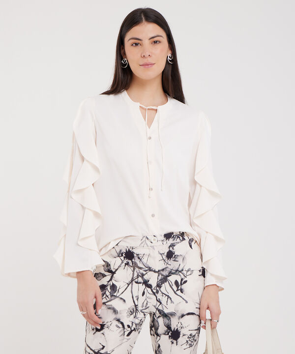 Blusa Unicolor Con Volantes En Manga image number null