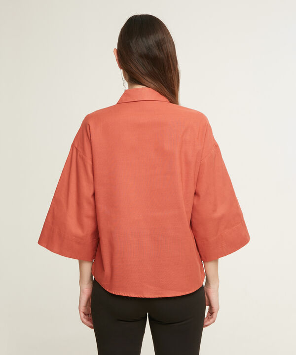 Camisa Unicolor Cuello Resort