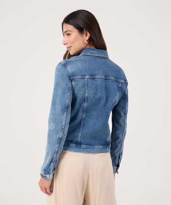 Chaqueta tono azul medio 