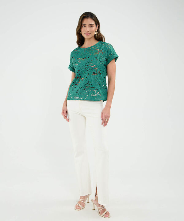 Blusa en Ojalillo image number null