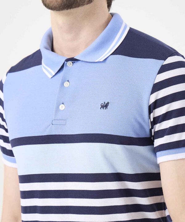Polo Con Diseño De Bloques Y Franjas 