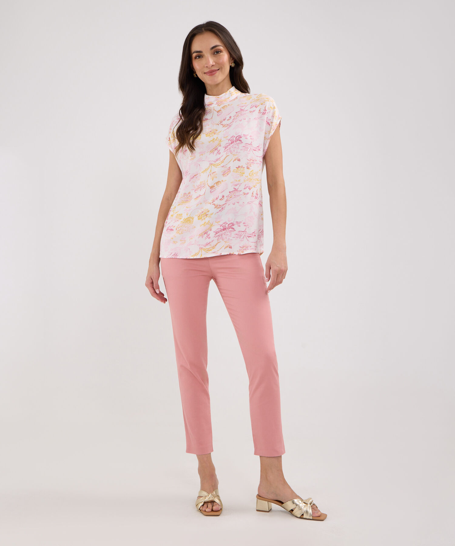 Blusa Estampada, Manga Corta, Cuello Alto, Silueta Fluida