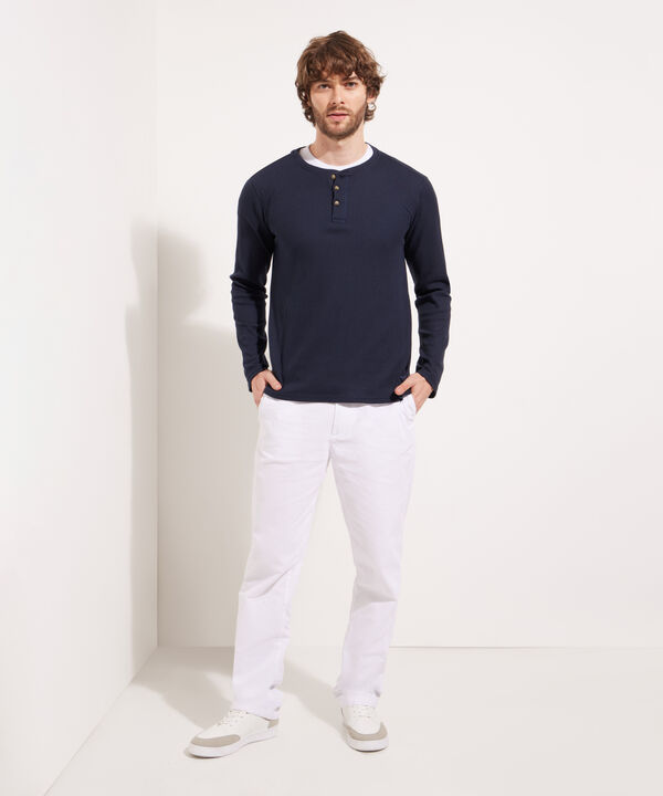 Camiseta Manga Larga Unicolor Cuello Henley