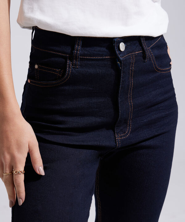 Jean Straight Tono Oscuro