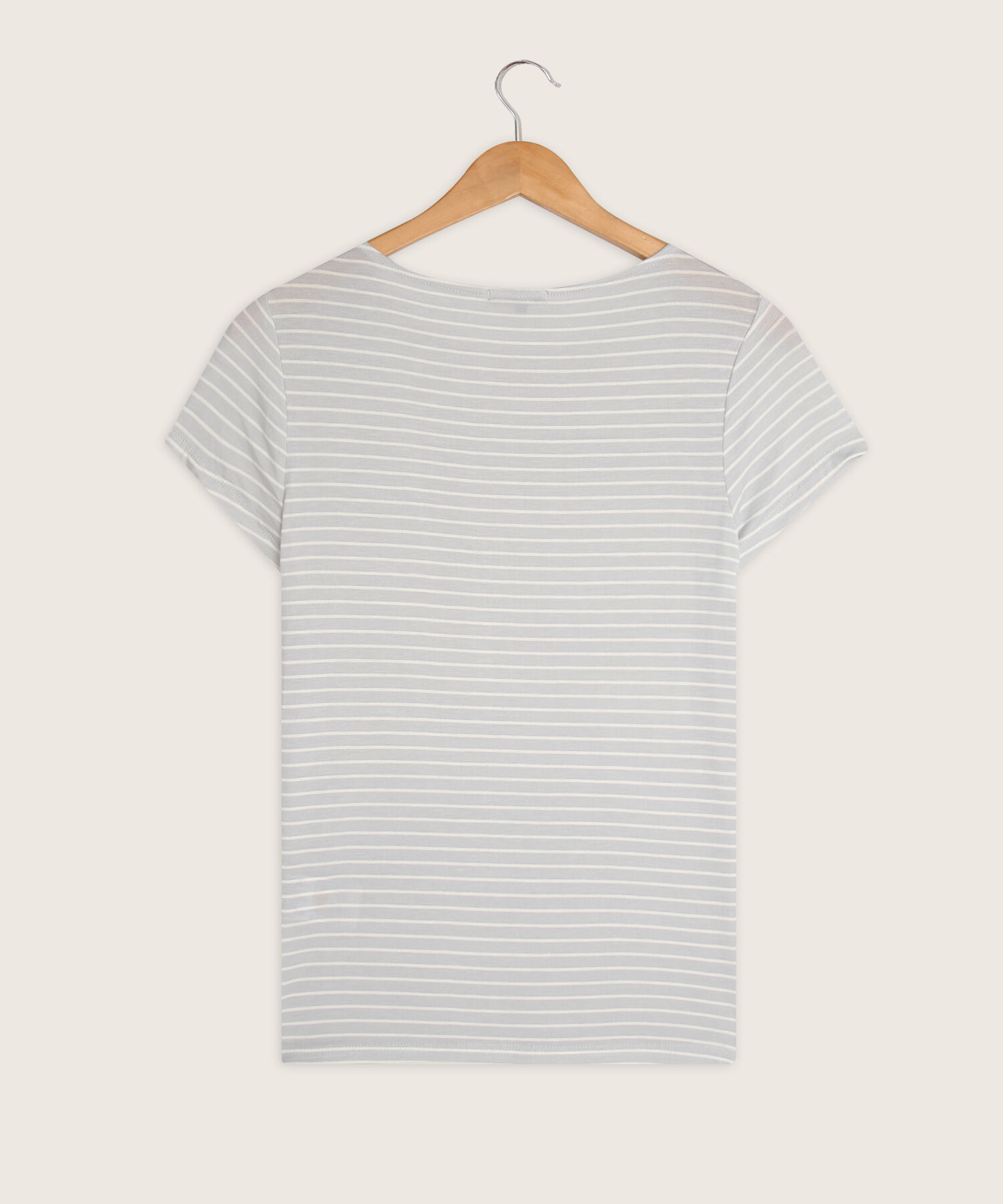Camiseta Escote Redondo Negro