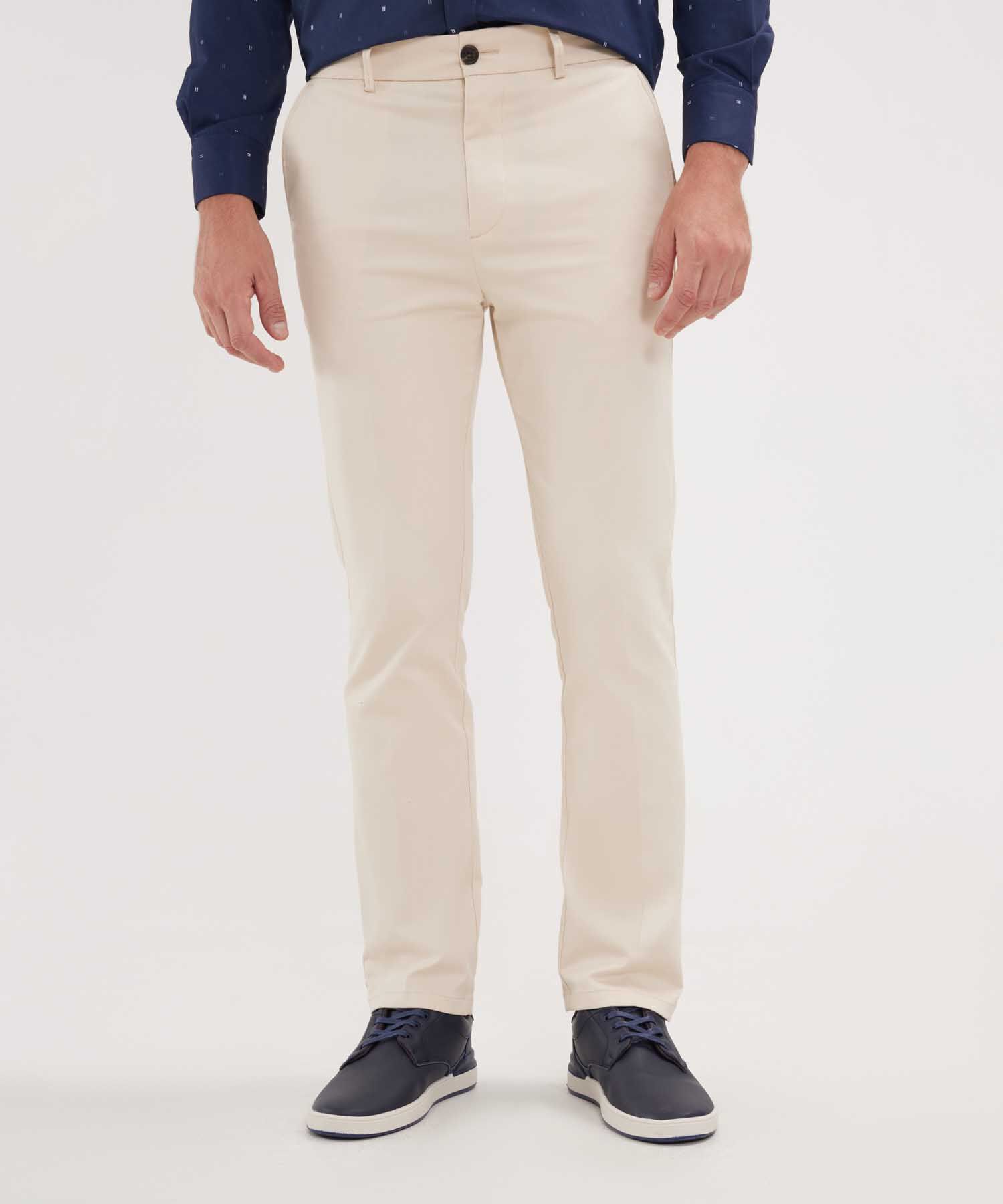 Pantalon Chino Unicolor Silueta Regular Fit