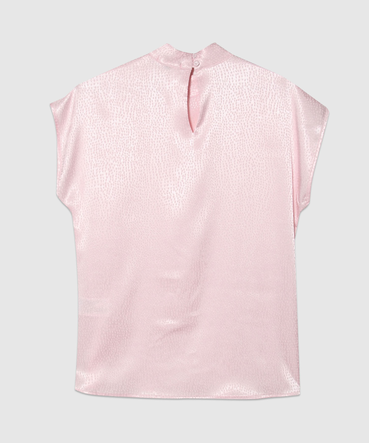 Blusa en Satín con Cuello Alto