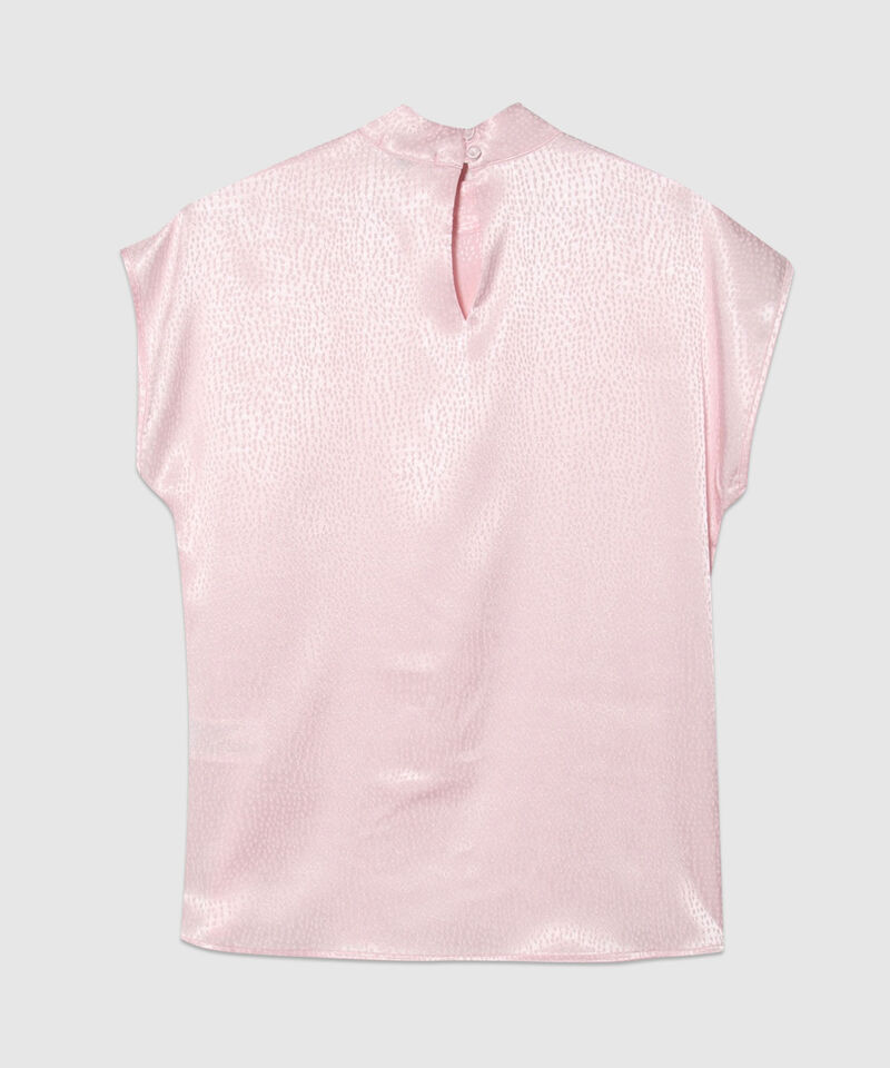Blusa en Satín con Cuello Alto