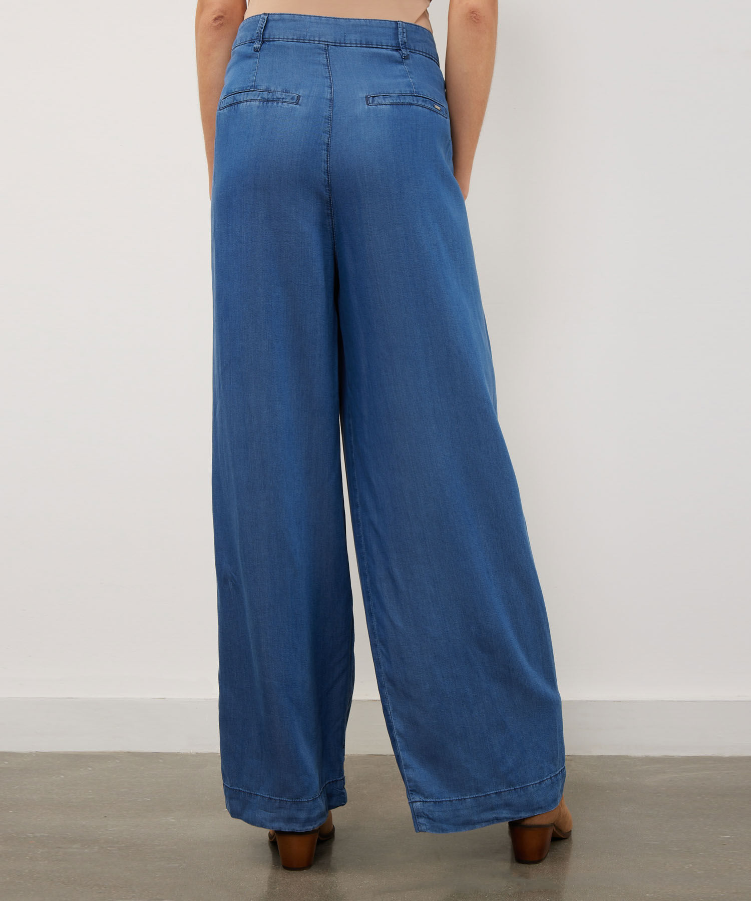 Pantalon Sastrero Con Prenses Tono Medio