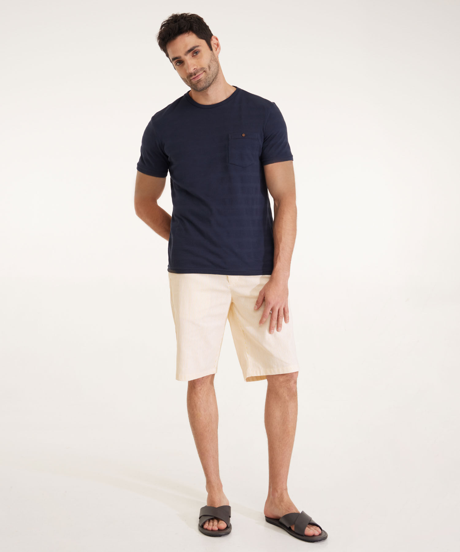 Camiseta Unicolor, Cuello Redondo Con  Bolsillo De Parche