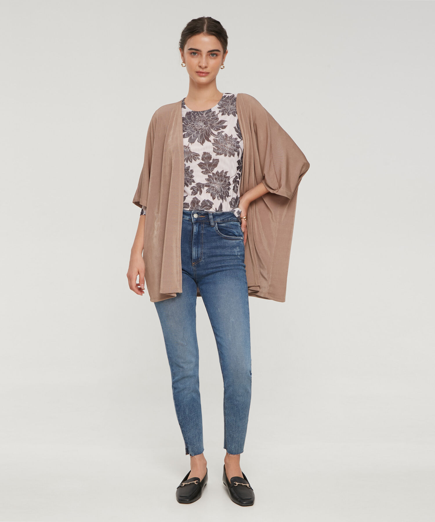 Saco Wrap Unicolor Textura, Manga Rodada Con Silueta Fluida, Trópico Floral