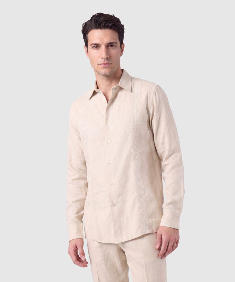 Guayabera Manga Larga Hombre con Bordados