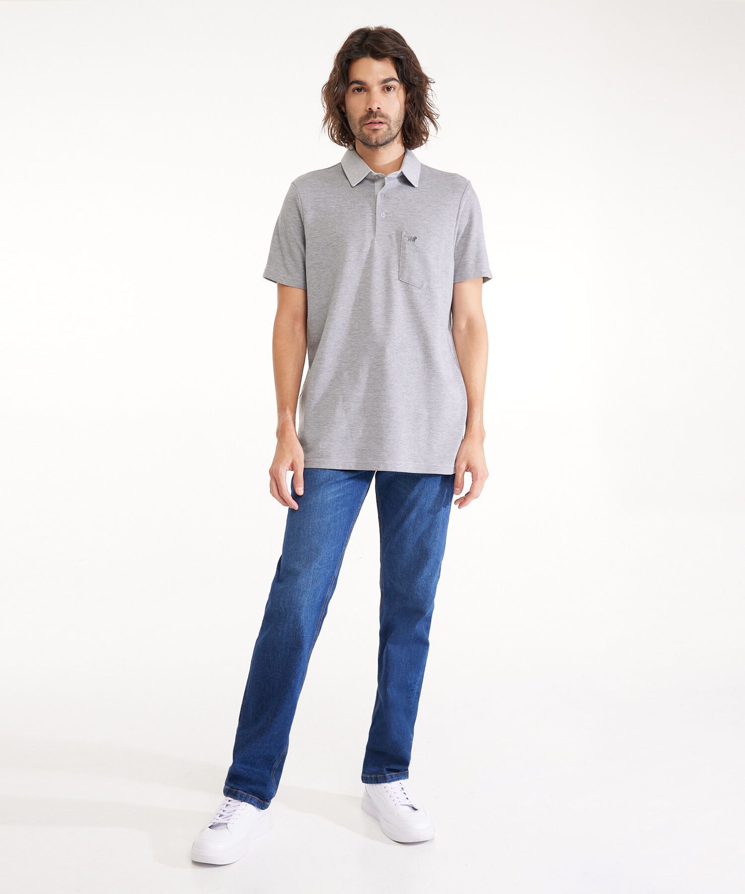 Polo Unicolor Textura, Cuello Duro, Manga Corta Con Bolsillo, Silueta Regular Fit