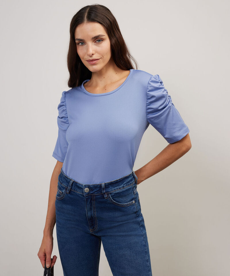 Camiseta Unicolor Escote Redondo Con Ruche