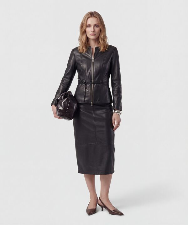 Chaqueta Textura Cuero Cintur&oacute;n Mujer