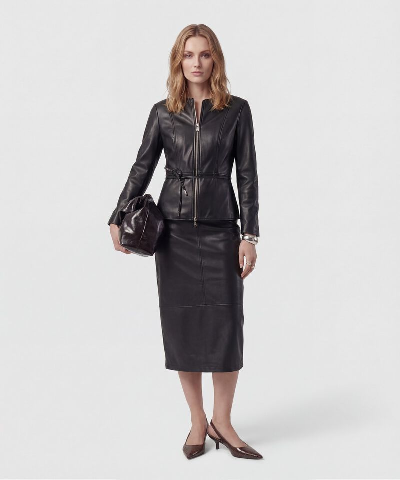 Chaqueta Textura Cuero Cintur&oacute;n Mujer