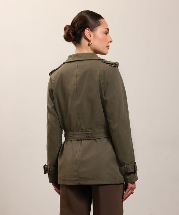 Chaqueta Trench Unicolor Con Cinturon 