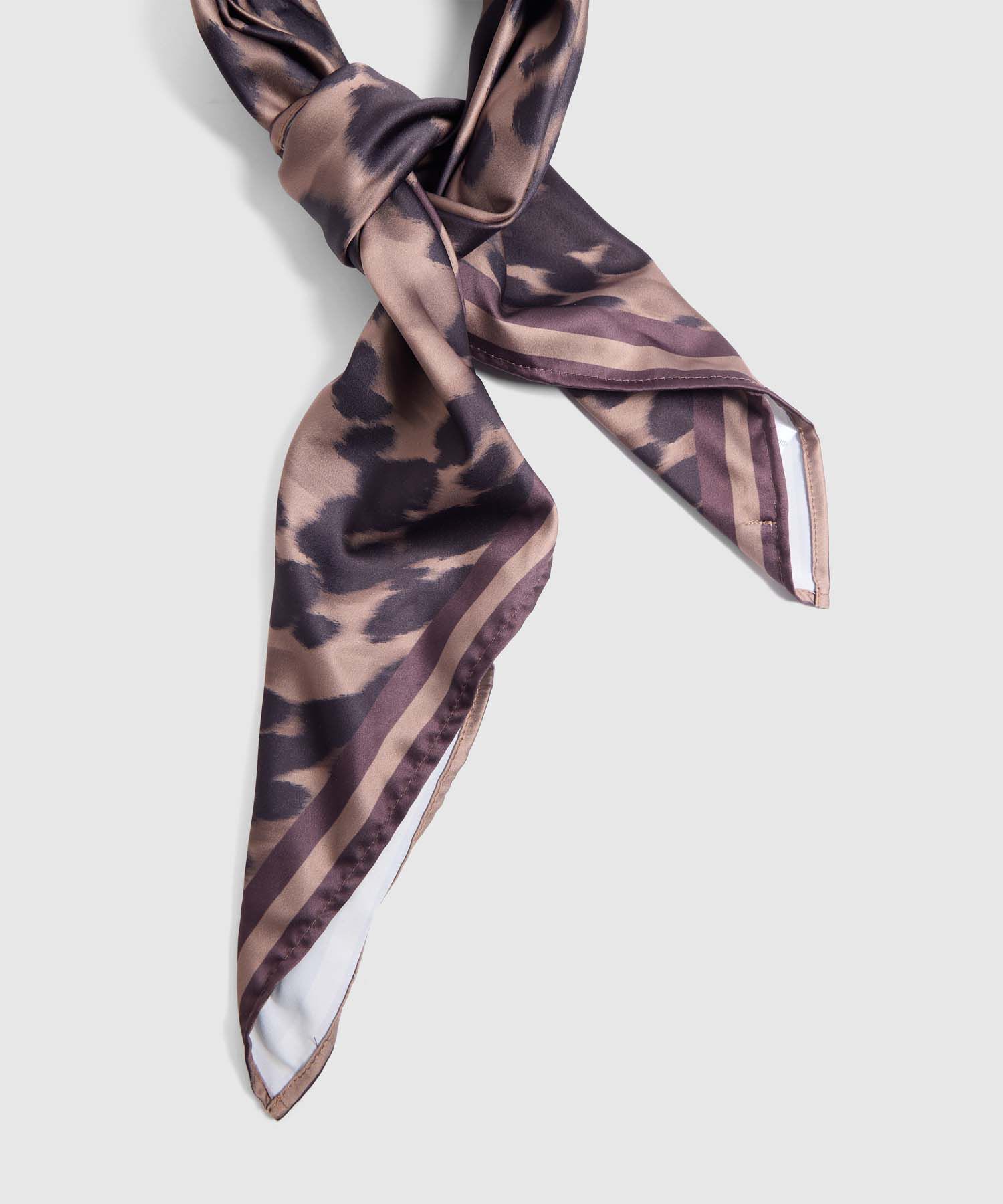 Pa&ntilde;oleta Bicolor Elegante para Mujer