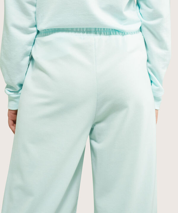 Pantalón Unicolor Bota Recta