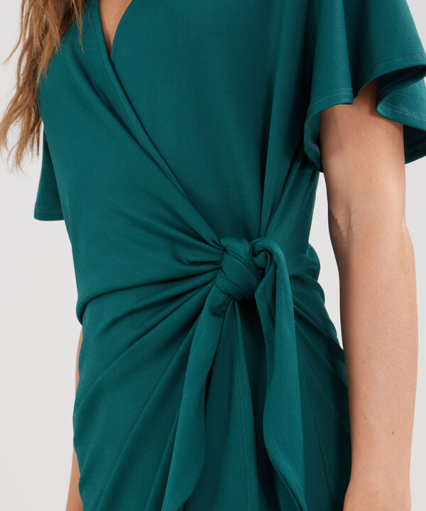 Vestido Unicolor Manga Corta, Escote En V