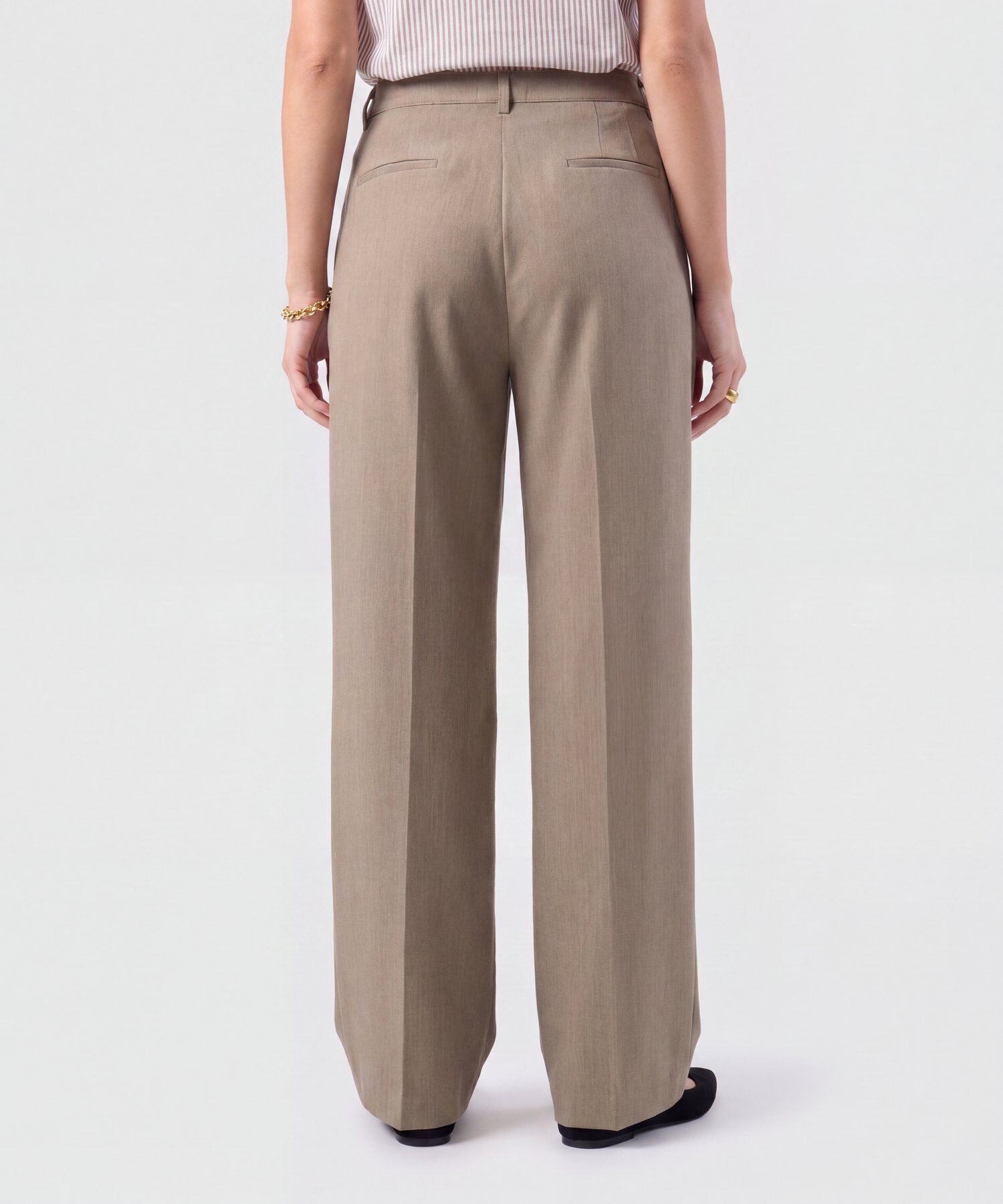 Pantal&oacute;n Sastrero con Pliegues Mujer